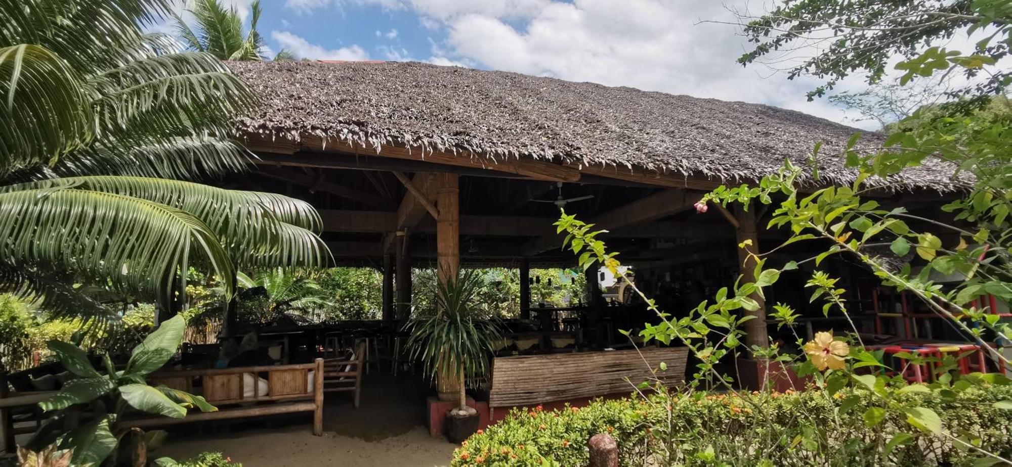 Sulu Sunset Beach Resort Nauhang Exterior photo
